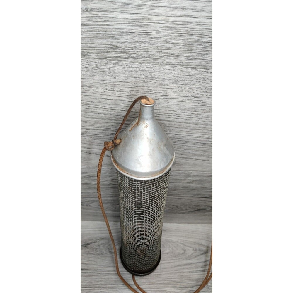 VTG Fly Rod Fishermans Bait Cricket Roach Cage Wire Mesh Fishing Basket - Picture 5 of 9